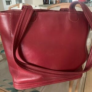 COACH DEEP RED LEATHER HOBO